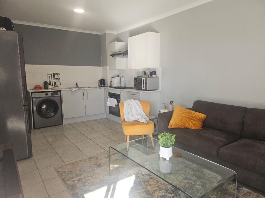 To Let 2 Bedroom Property for Rent in Parklands Western Cape